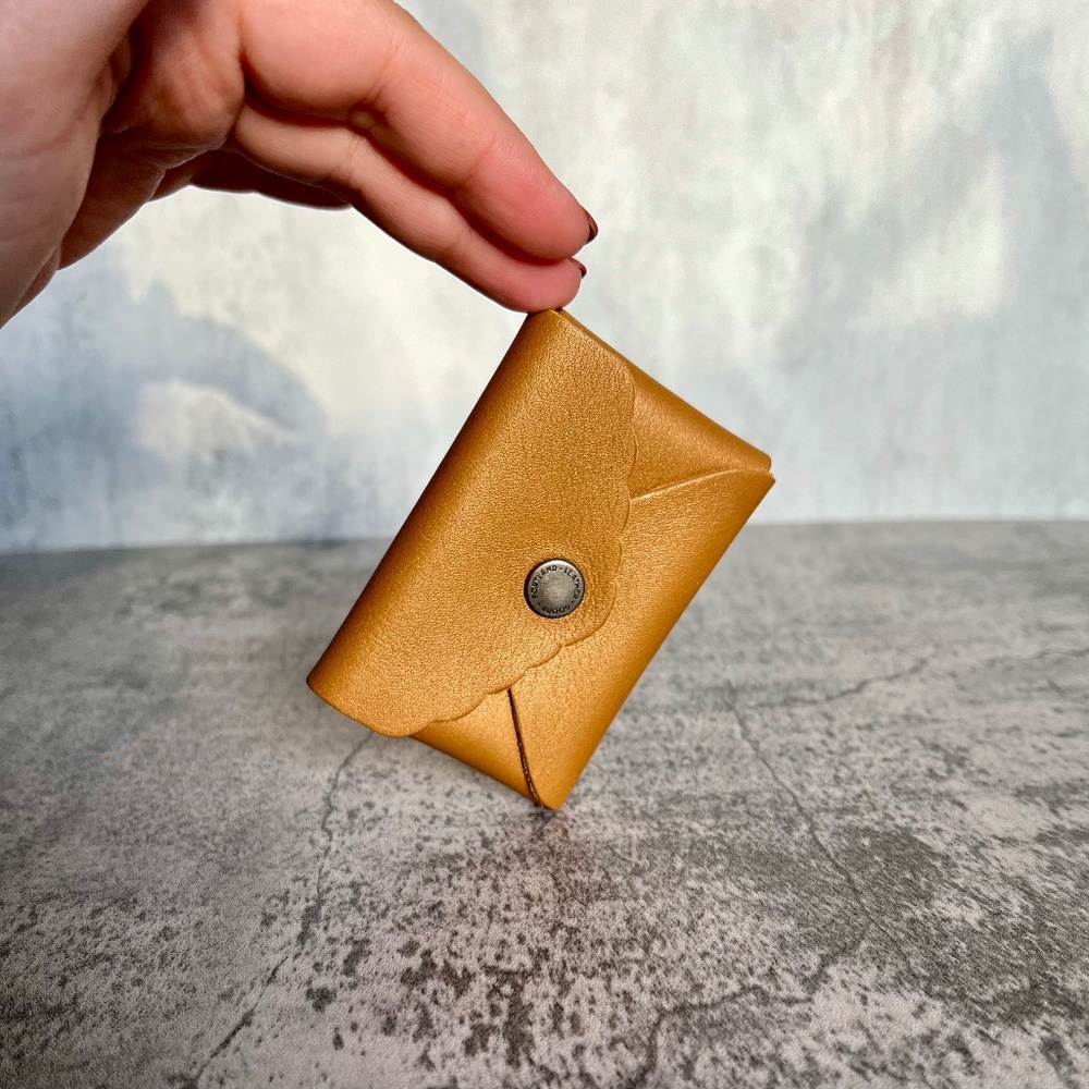 Daisy Coin Purse - Honeycomb